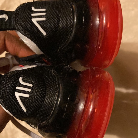 Nike Air Max 270 Black Red White Size 12C - Picture 5 of 6